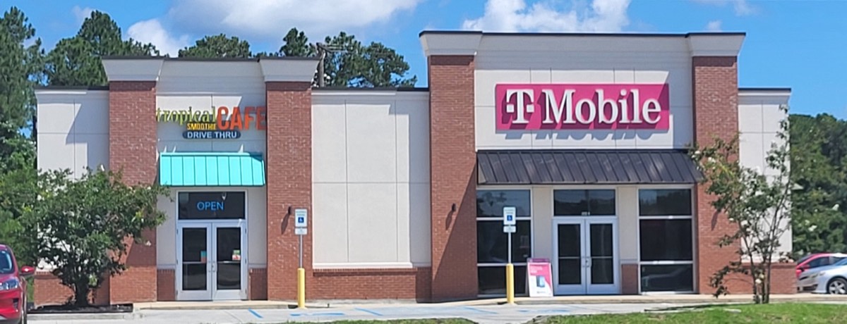 A new retail building in Waveland housing Tropical Smoothie Cafe and T-Mobile